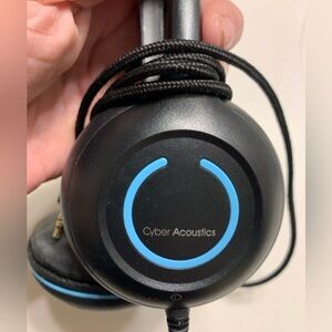 Cyber Acoustics Headset with Microphone.